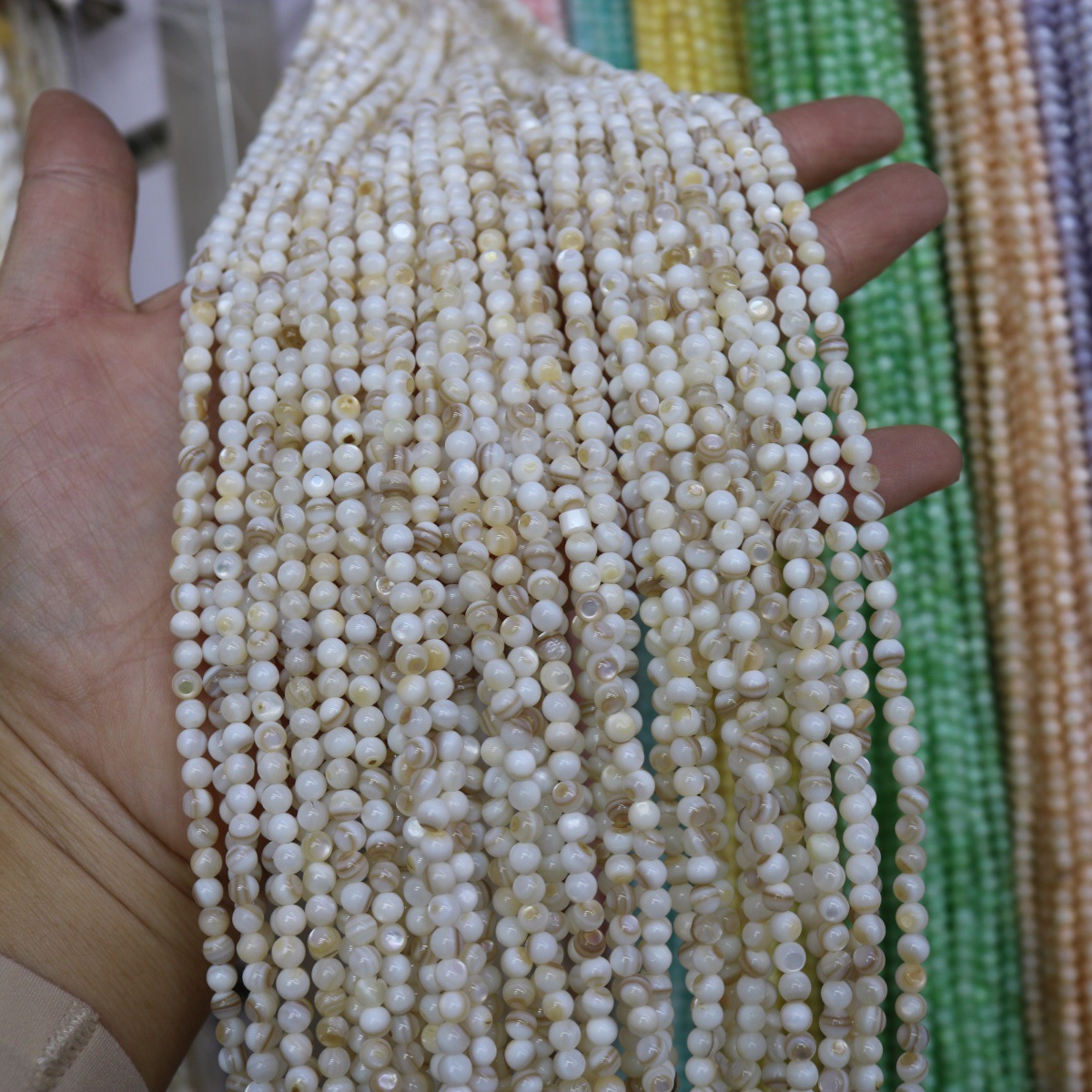 Conchas de agua dulce naturales cuentas mixtas de color 4mm color monocromático bolas perlas sueltas diy joyería accesorios joyería al por mayor image 50