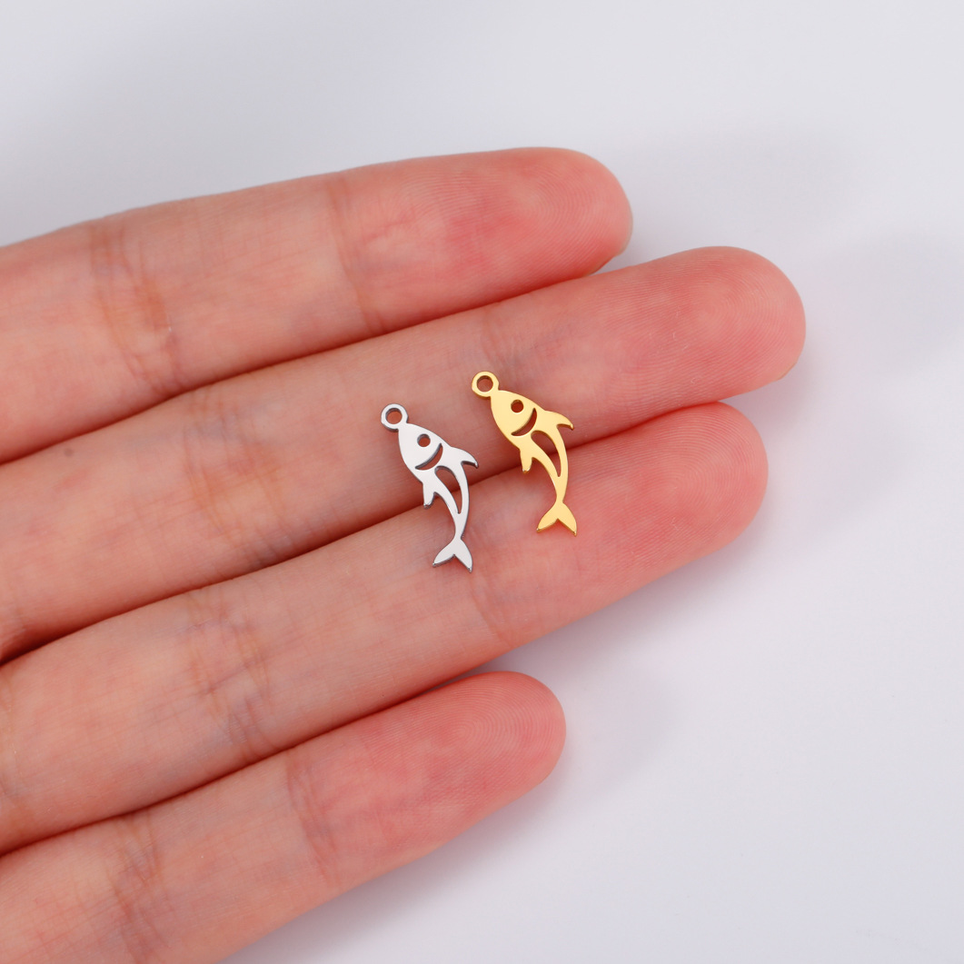 1g Weight Pendant Jewelry Making Type DIY Jewelry Accessories Classification 1 Piece Quantity 304 Stainless Steel Material Spider, Fish, Whale Pattern All Seasons Season Plating Design Simple Style Style 1 Piece 304 Stainless Steel Spider Fish Whale Pendant 2