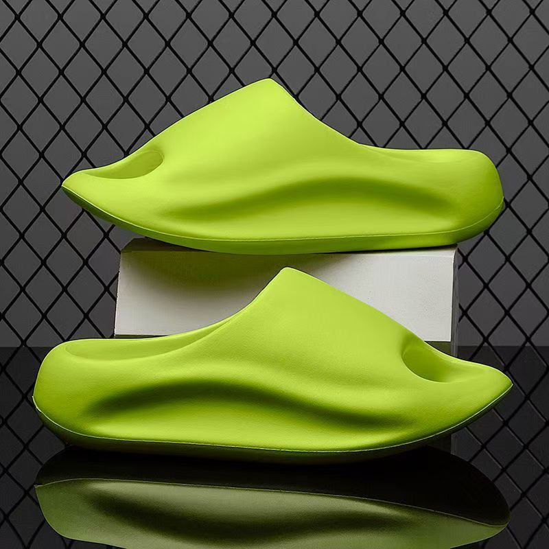 En nombre de las zapatillas de pareja EVA verano nuevo estilo antideslizante para hombres y mujeres pisando mierda, sandalias de playa para parejas de suela gruesa para adolescentes