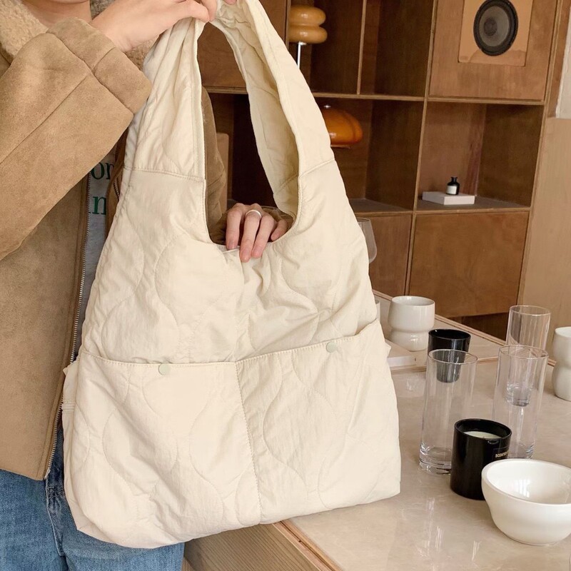 New Quilted Lightweight Large-Capacity Handbag Korean Travel Shoulder Bag Double Pocket Student School Bag Women Wholesale New Quilted Lightweight Large-Capacity Handbag Korean Travel Shoulder Bag Double Pocket Student School Bag Women Wholesale