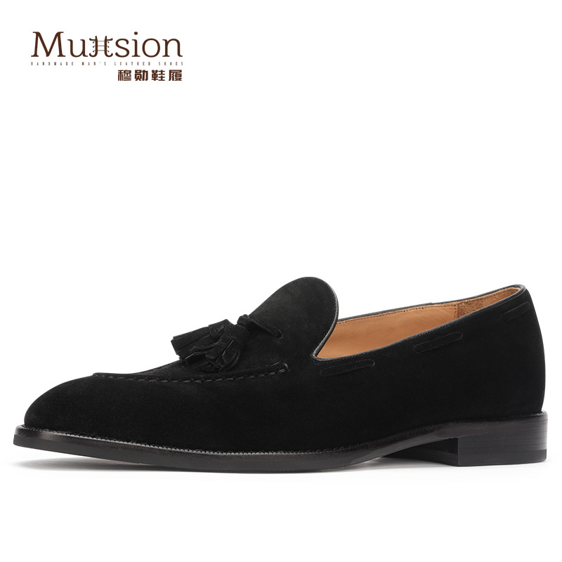 Black (Suede)