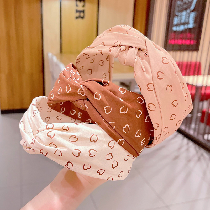 47BB8D589FF7E9D79613B56DC62607