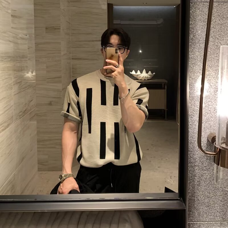 camiseta de punto de manga corta hombre rayas de contraste de color delgado antiguo estilo de negocios camiseta superior hielo seda fábrica de verano transfronteriza al por mayor