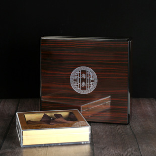 �������b�жY�Ё�����һ������ӶYƷ�пպ��Ą��Y��F�����s