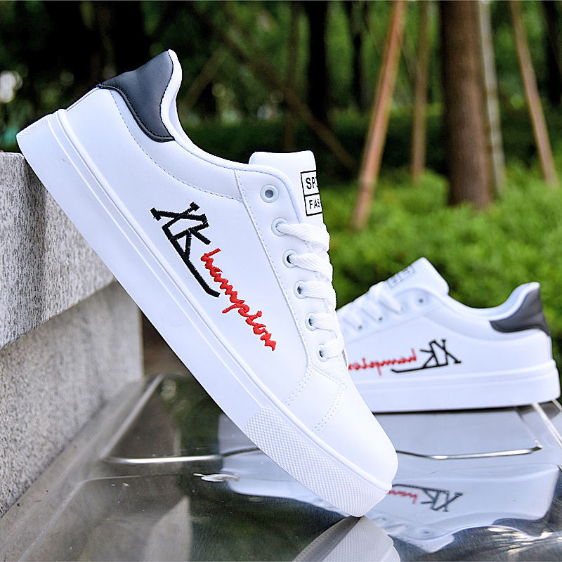 Zapatos de hombre 2024 nuevos zapatos blancos de verano de moda coreana zapatos de skate juveniles zapatos deportivos casuales bajos