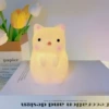 Розовая кошка