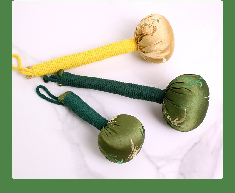 Mugwort Moxa Hammer Ai Cao Chui 35cm Herbal Massage Stick for Wellness and Relaxation details