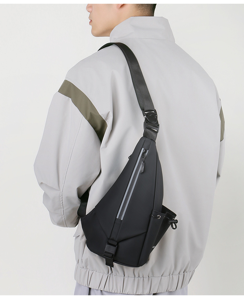 Reflective Chest Bag For Men Waterproof Sling Bag For Commuting_voghion.com