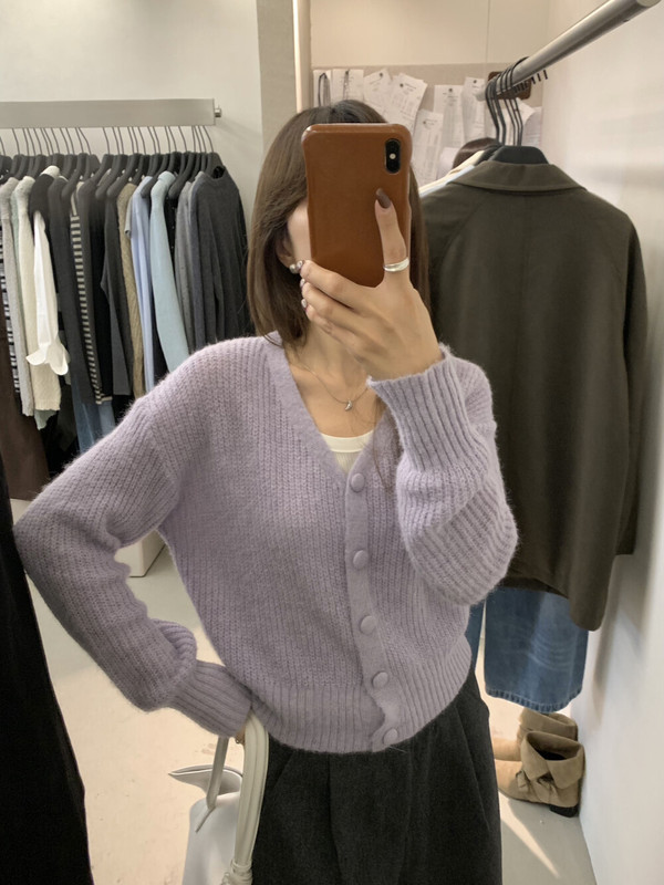 【MISS密思家】彩色系马海毛慵懒感v领排扣毛衣(含4%羊毛)A08803|undefined