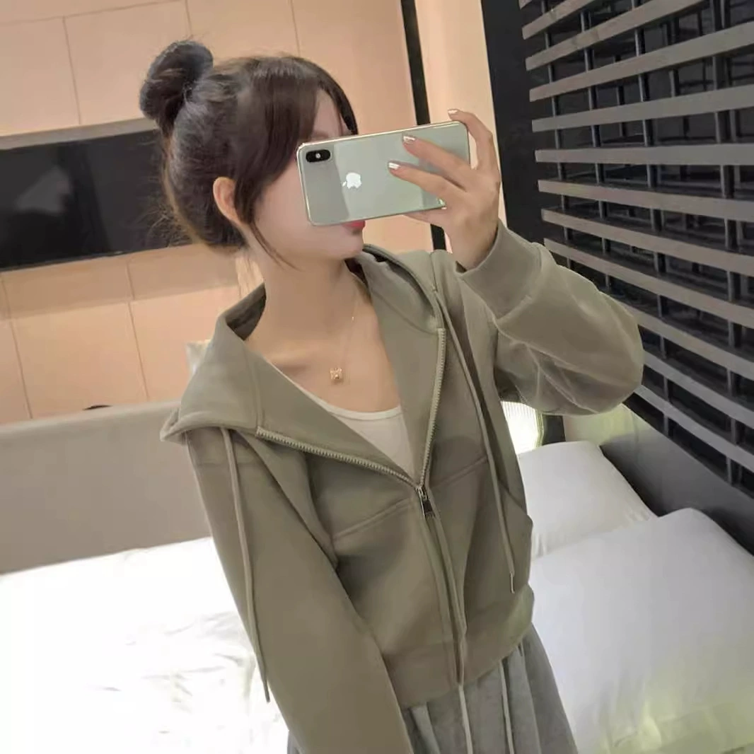 Утренняя осень Короткий свитер с капюшоном Женская весна осень Женская одежда 2024 новая одежда