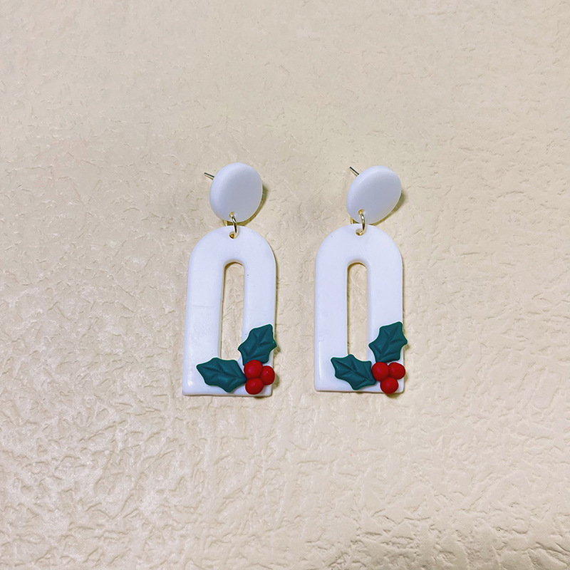 soft clay Material Christmas Festival 1 Pair Christmas Modern Style Cartoon Handmade Soft Clay Drop Earrings