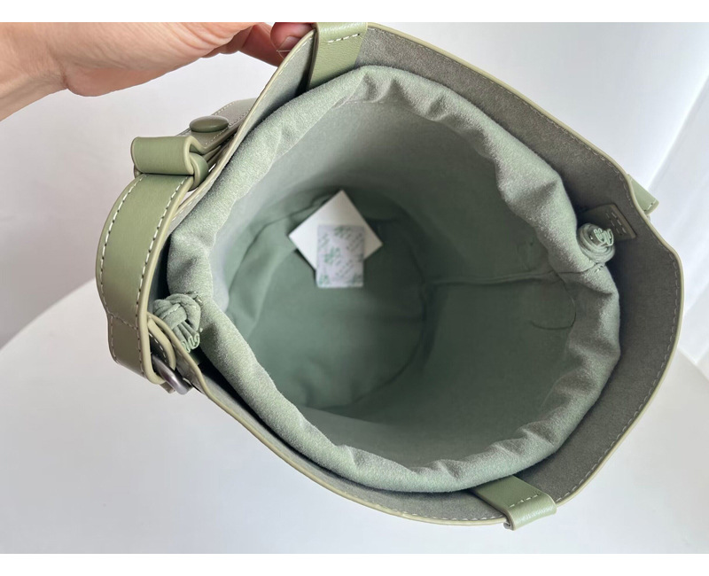 Title 4, Bolso Cubo de Piel de Oveja Tejido a Mano para ...