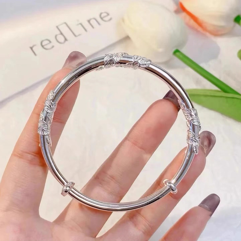 Light Luxury Flower Bracelet Women's Solid Young Niche Design Push-pull Antique Bracelet for Girlfriend's Birthday Light Luxury Flower Bracelet Women's Solid Young Niche Design Push-pull Antique Bracelet for Girlfriend's Birthday