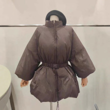 2025冬季新款法式复古立领灯笼袖收腰中长款保暖羽绒服外套配腰带