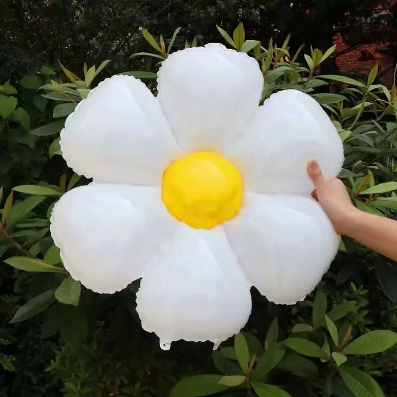 New ins style plumeria six-petal flower white large, medium and small daisy flower balloon party decoration atmosphere balloon