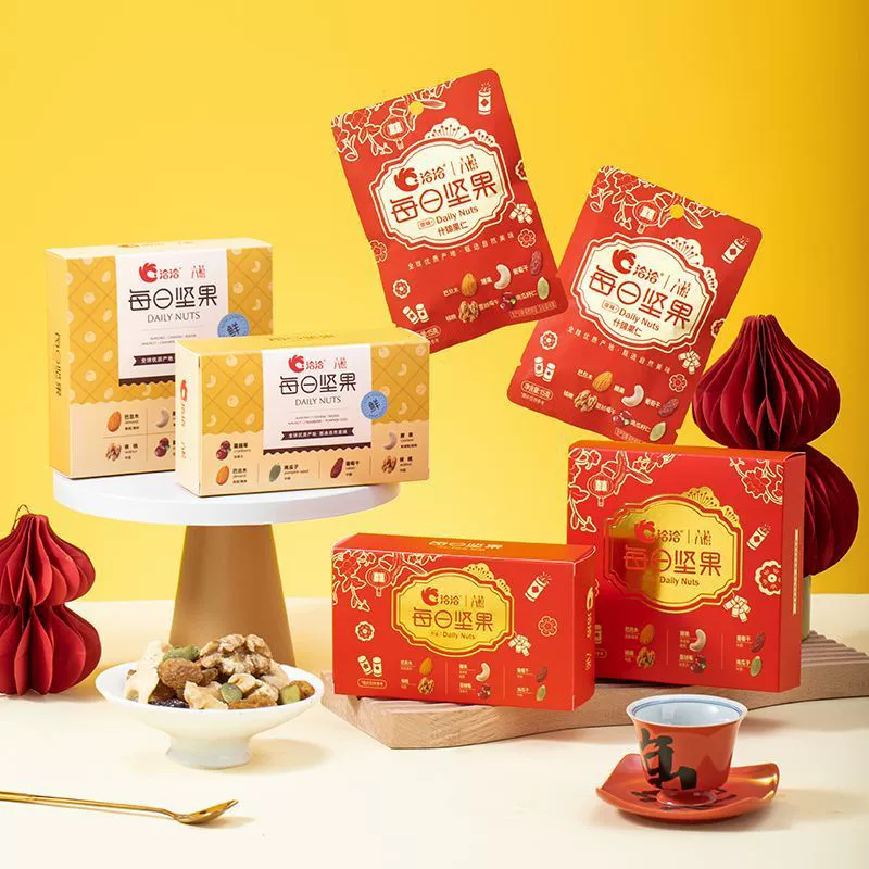 Подарочная коробка Snacks орехи и сухофрукты ч?