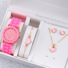 跨境新款女士韩版高级感石英表简约经典仿皮表带手表女套装＋配饰