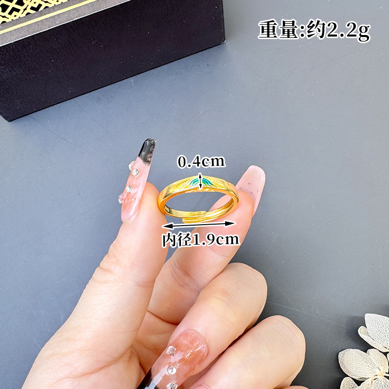 Anillo de agua verde de Vietnam de arena verde nicho femenino de lujo ligero de alto nivel goteo de aceite de estilo chino de boca viva joyas onduladas de agua