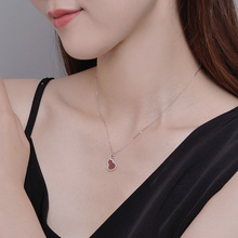 ����һ��Īɣ荼tɫ���AС���J���������Y���ƷŮ