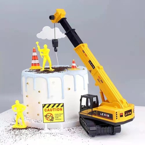Internet celebrity large retractable construction engineering truck crane crane boy birthday cake baking decoration ornaments