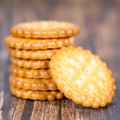 Internet-famous Japanese-style round cookies, bulk wedding favors, assorted flavors, sea salt round cookies, snacks, casual food