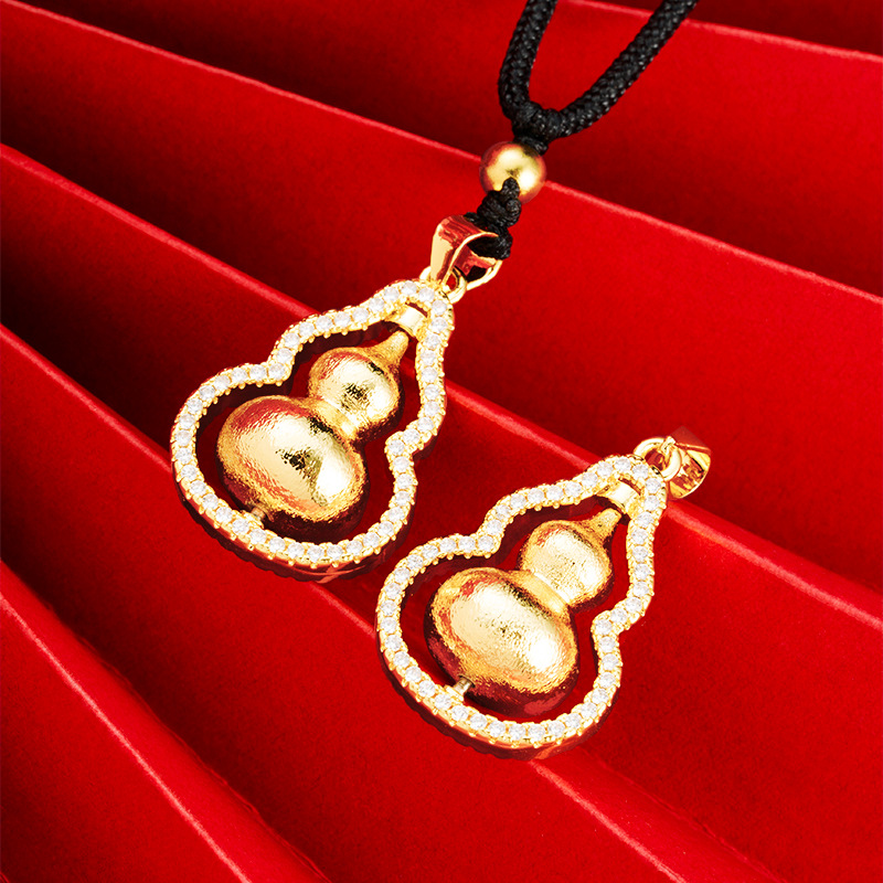 Tienda de oro mismo estilo de arena incrustado de diamantes de oro Fu Lu collar de calabilla colgante giratorio de la joyería China de las mujeres Ruyi colgante de alto grado
