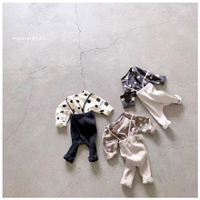 ins婴童春季韩版童装婴儿春装波点爬服宝宝套装T恤背带裤两件套