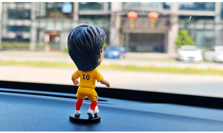 Shaolin Kung Fu Female Football Player Action Figure Car Ornament Gift for Boys Celebrity Character Spring-Loaded Bobblehead