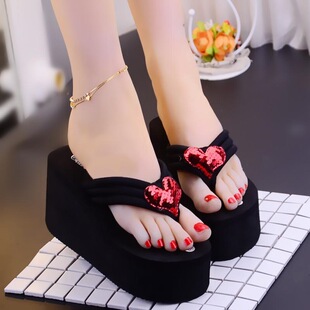 �¿���ĭ��ЬŮ�ĕr���⴩�����n��ٴ��ɸ���������ɳ��Ь����