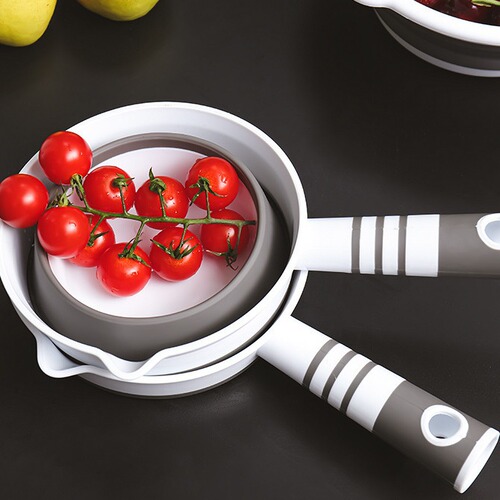 Outdoor foldable water scoop and ladle creative children's hair washing cup shower scoop long handle shower ladle for washing fruits small basin