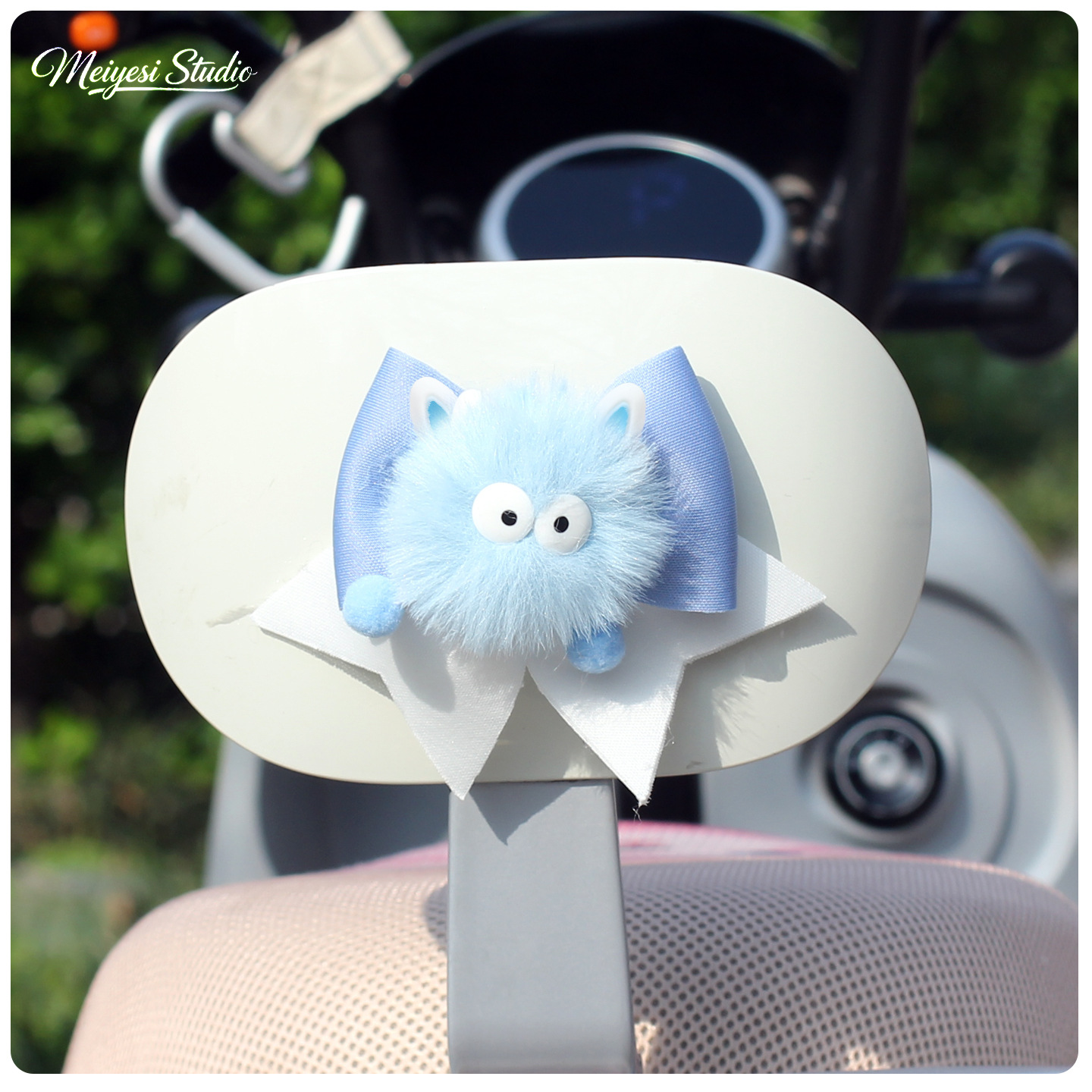 Coche eléctrico color pequeño arco accesorios de decoración orejas de gato pequeño monstruo lindo coche de batería accesorios de modificación pegatinas