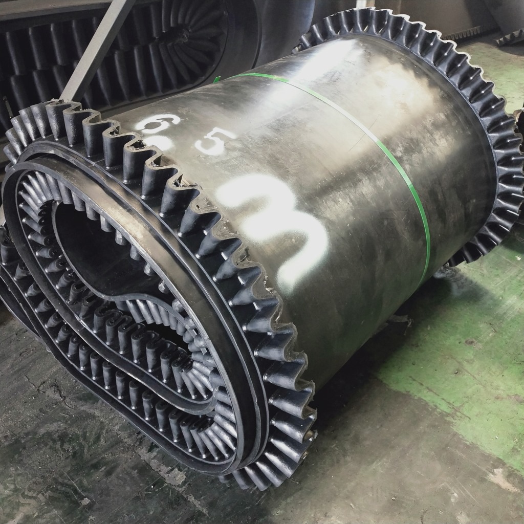 挡边输送带批发 800宽尼龙大倾角挡边橡胶带 煤渣环形工业运输带