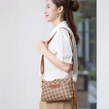 高级感小包包女2025新款时尚老花女士单肩斜挎手机包手腕包手拿包