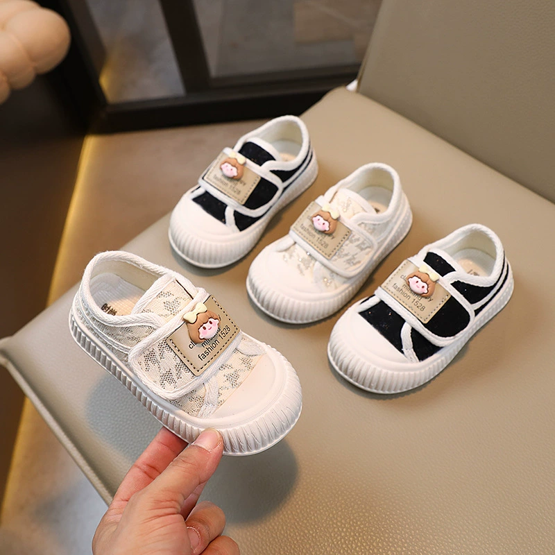 Осень 2023 г. Новая Тканевая обувь для детского сада на мягкой подошве в Корейском стиле, дышащая детская бисквитная обувь для девочек, милая обувь для досок с героями мультфильмов