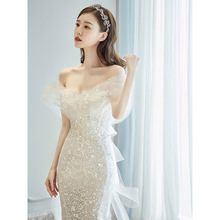 鱼尾轻婚纱裙2025新款新娘一字肩拖尾出门迎宾晚礼服年会宴会主持