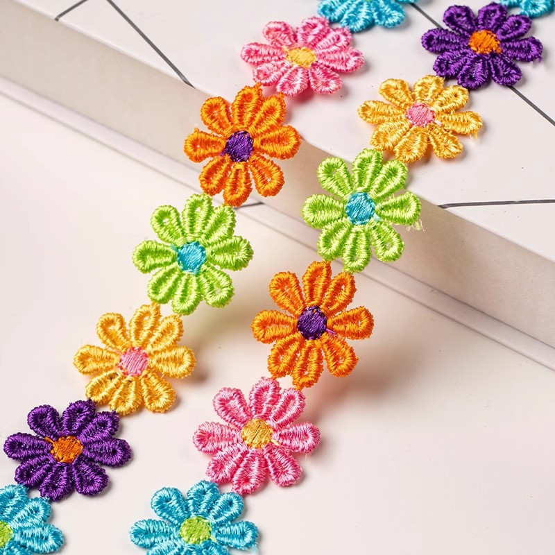 Accesorios de encaje, flores pequeñas solubles en agua, decoración, jardín de infantes, bricolaje hecho a mano, pétalos de colores, bordado, encaje de tela