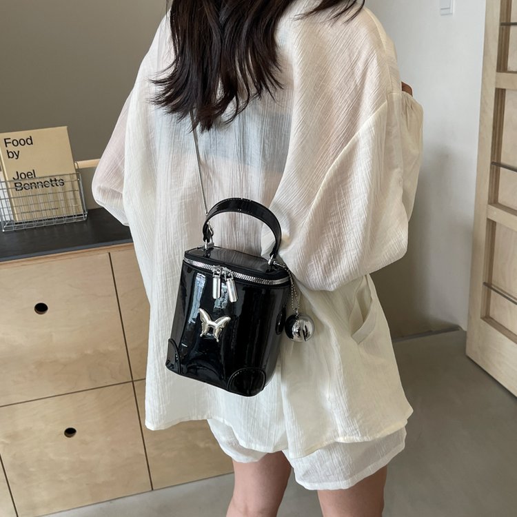 Exquisite fashionable handbag for women, new stylish high gloss solid color shoulder bag, high-quality and versatile_voghion.com