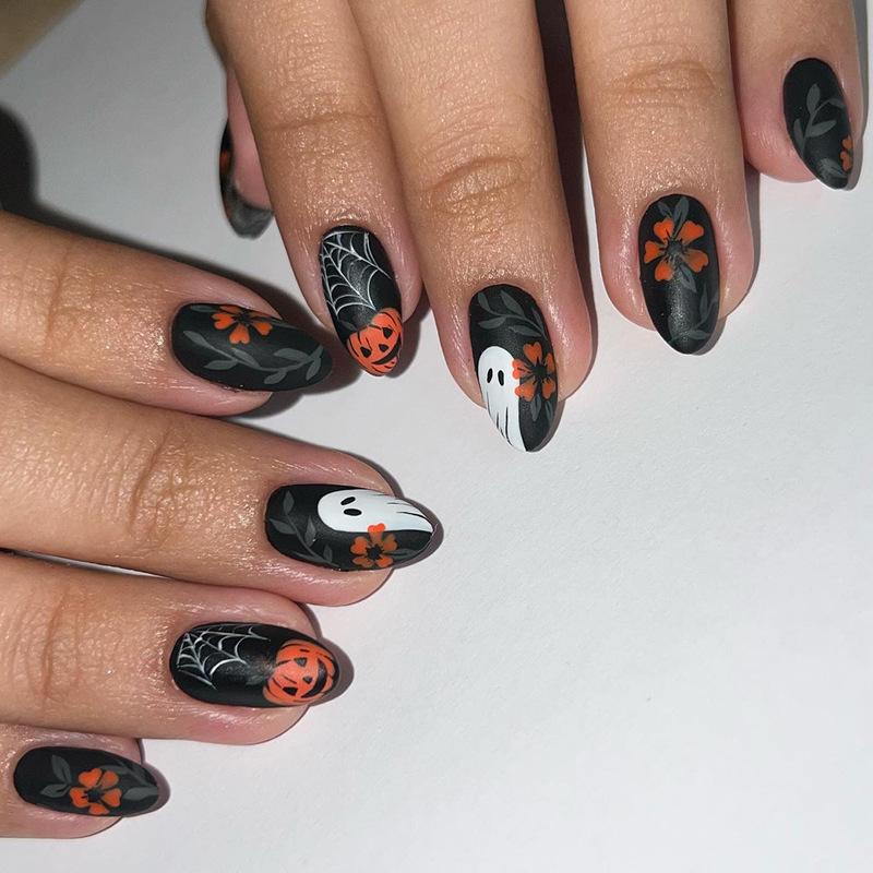 European and American Style 24-Piece Short Almond-Shaped Wearable Nails Halloween Series Red Pumpkin Flower Ghost Nail Stickers European and American Style 24-Piece Short Almond-Shaped Wearable Nails Halloween Series Red Pumpkin Flower Ghost Nail Stickers