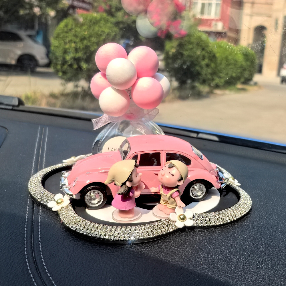 Adorno de automóviles encantador perfumes clásicos de automóviles con diamantes, consola central, decoración interior de pequeños globos frescos