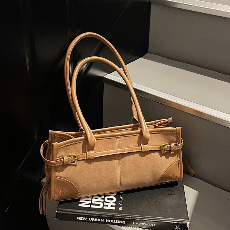 Cross-border 2025 otoño y invierno nuevo ocio versátil bolso de hombro de cuero de seda retrógrado bolso inferior bolso de mano de viaje bolso de mujer