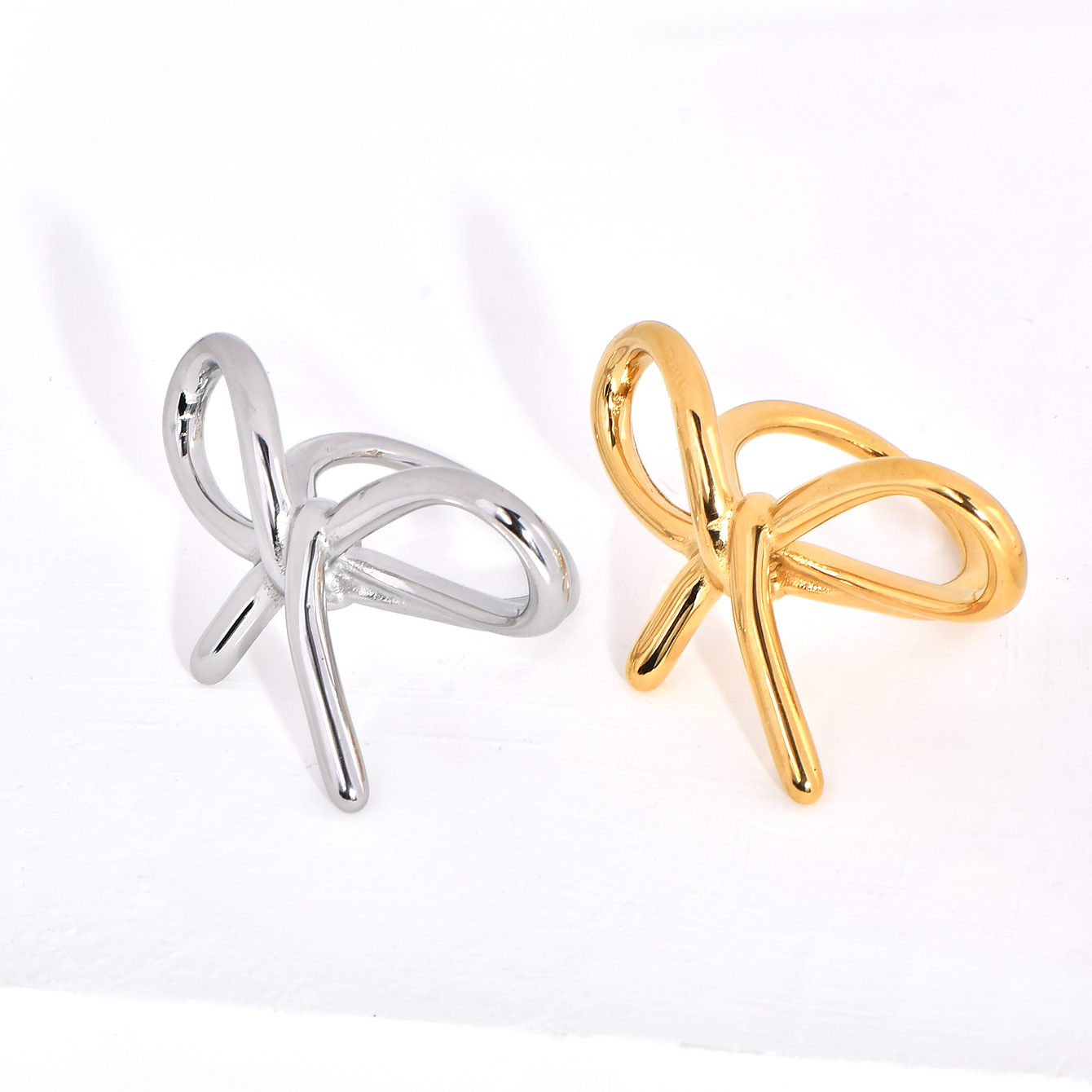 Bow Knot Pattern PVD Coated Real Gold Plated Bow Knot Stainless Steel Sweet Simple Style Waterproof Non Tarnish Rings