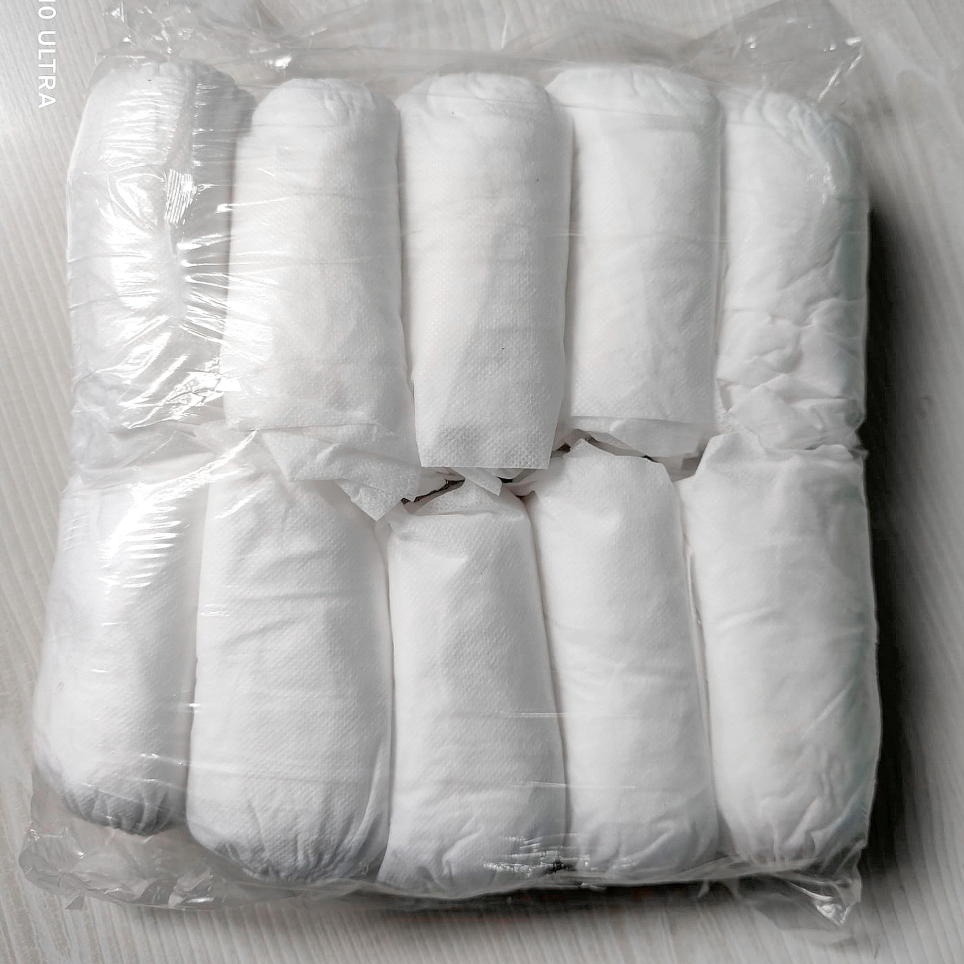 Cubierta de zapatos desechable, cubierta de pies impermeable antideslizante engrosada para interiores para el hogar, cubierta de zapatos no tejida transpirable a prueba de polvo para adultos al por mayor