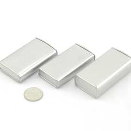 供应口香糖铁盒 长方形润喉糖铁罐 翻盖爽口糖小铁盒 小号包装盒