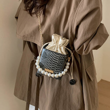 С�����¿���eΨ��ˮͰ���|�к��sб�����������Ů��