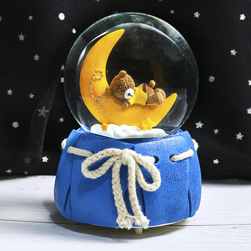 Nueva bola de cristal de mapache rosa pequeña, nieve, caja de música luminosa, luz nocturna, caja de música de regalo, artesanía de una pieza