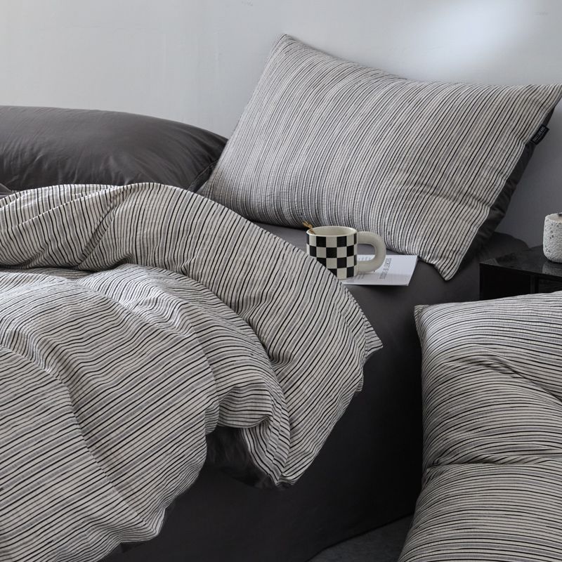 Factory wholesale minimalist wind striped jacquard class a cotton four-piece cotton sheets quilt bedding