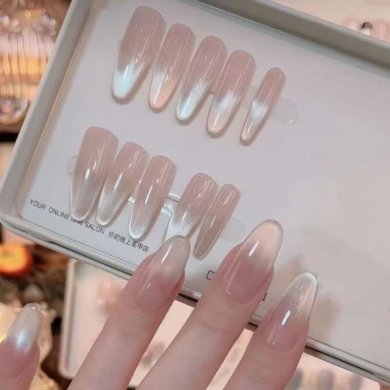 Chasing Light Cat's Eye Handmade White Gentle Cat's Eye New Pure Handmade No Diamond Simple Advanced Finished Nail Patch