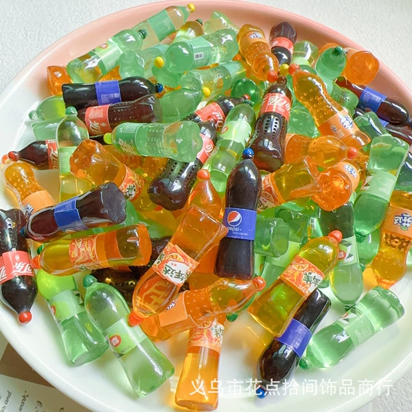 Carbonated drink bottles [mixed styles sent randomly]