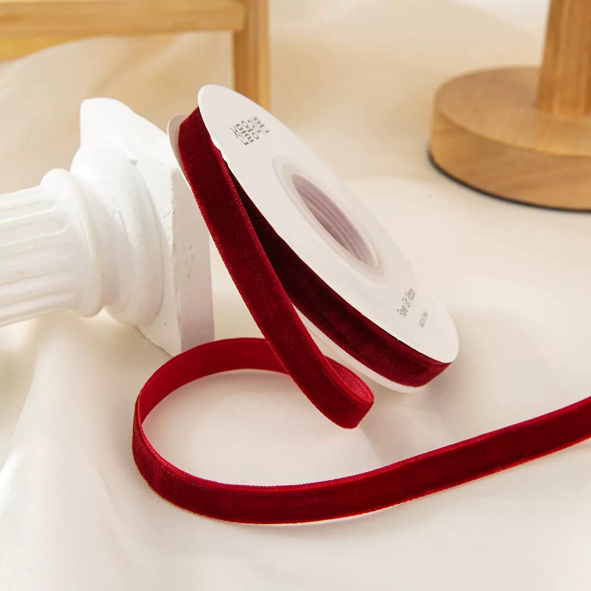 Caja de regalo ovalada de papel kraft para hornear, caja de embalaje para galletas de cumpleaños estilo Xiaohongshu INS, caja de regalo para damas de honor