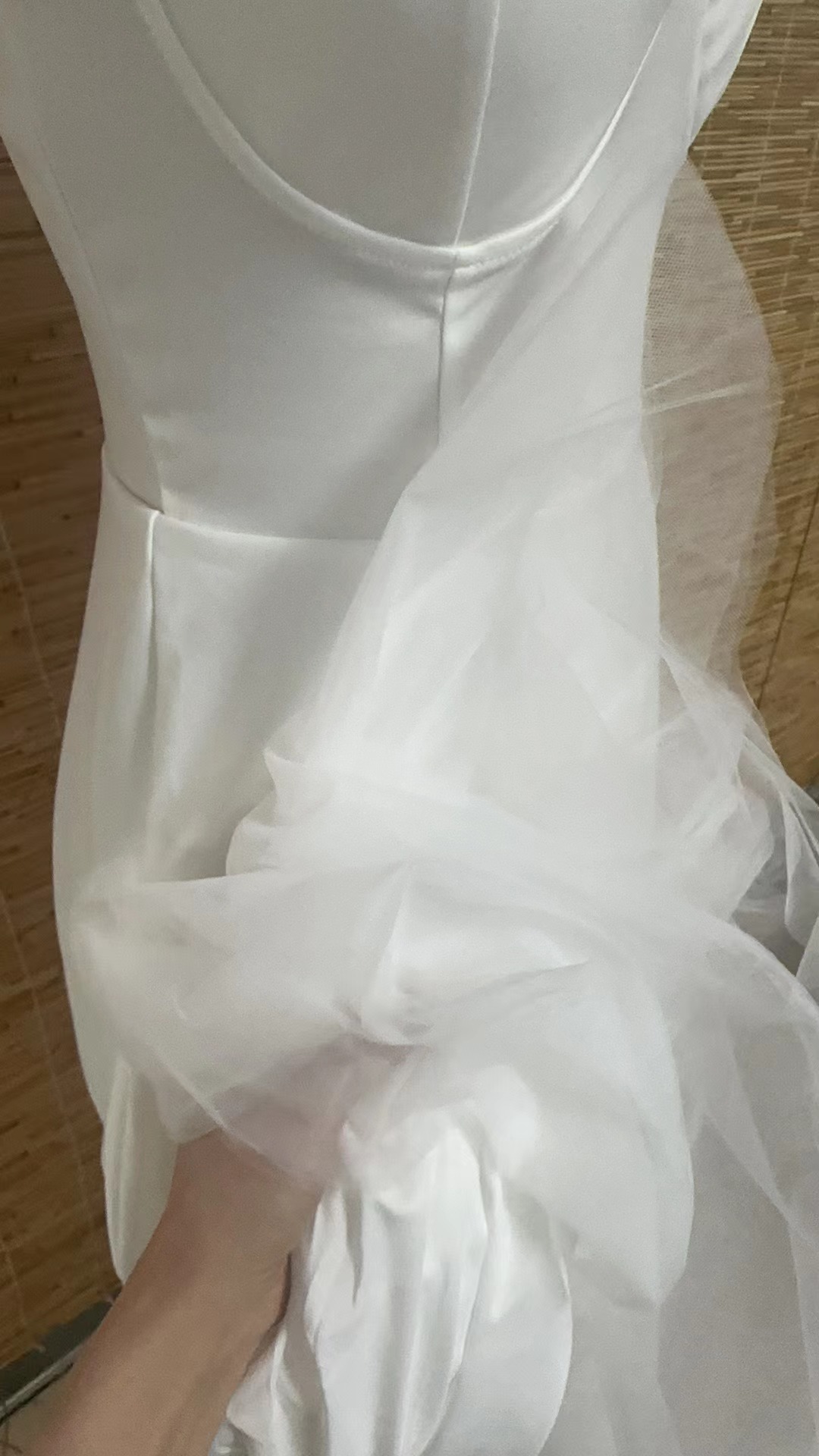 Robe camisole sexy à bordure en dentelle et ourlet double épaisseur – Robe d'été élégante et féminine pour femme (S-XL)_voghion.com